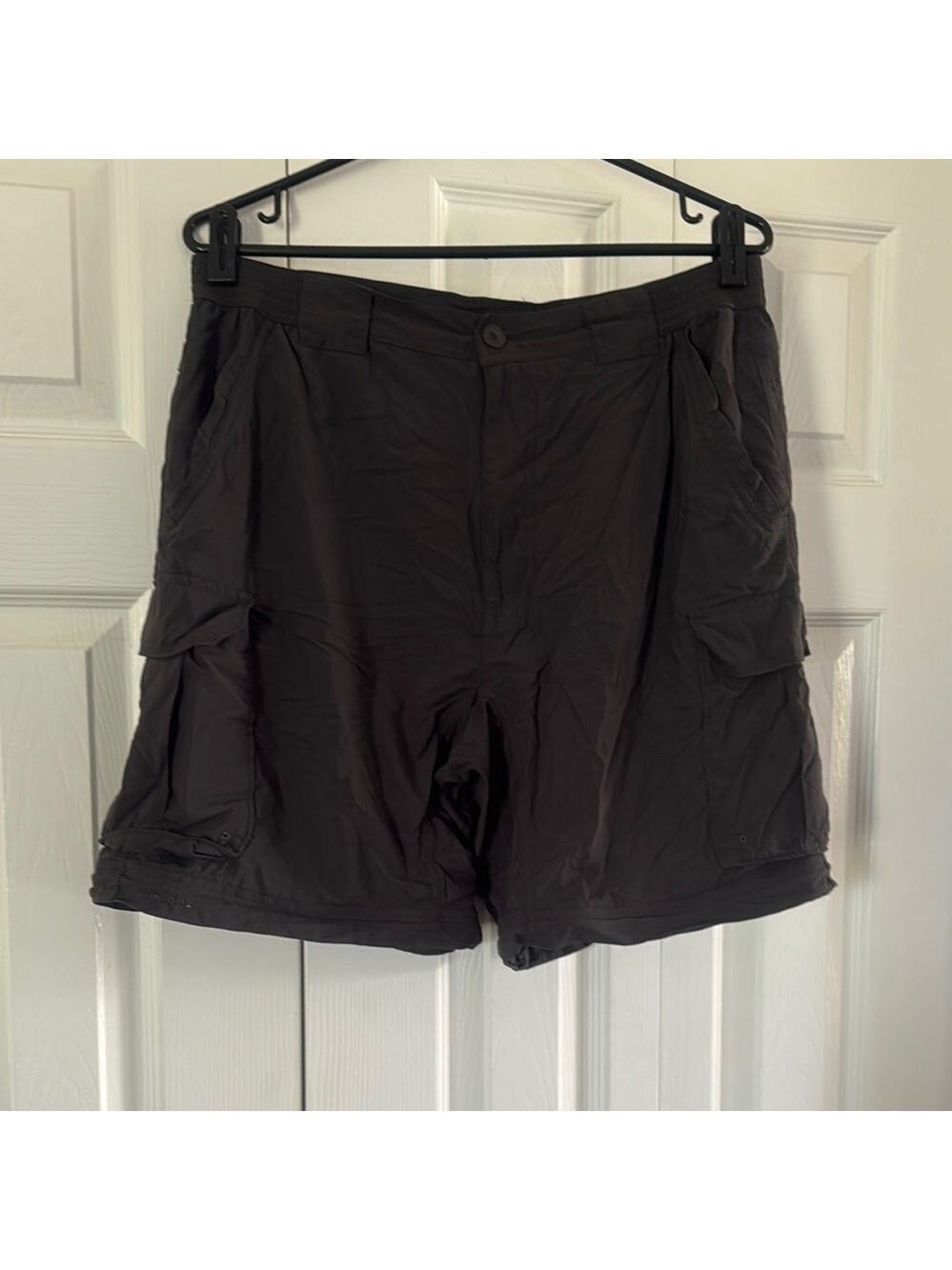 Columbia Charcoal Cargo Shorts with Classic Design